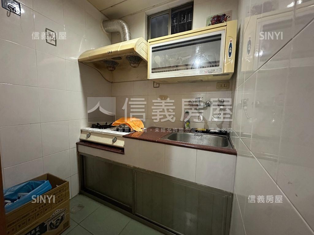 獨家專任臨江街起家厝房屋室內格局與周邊環境