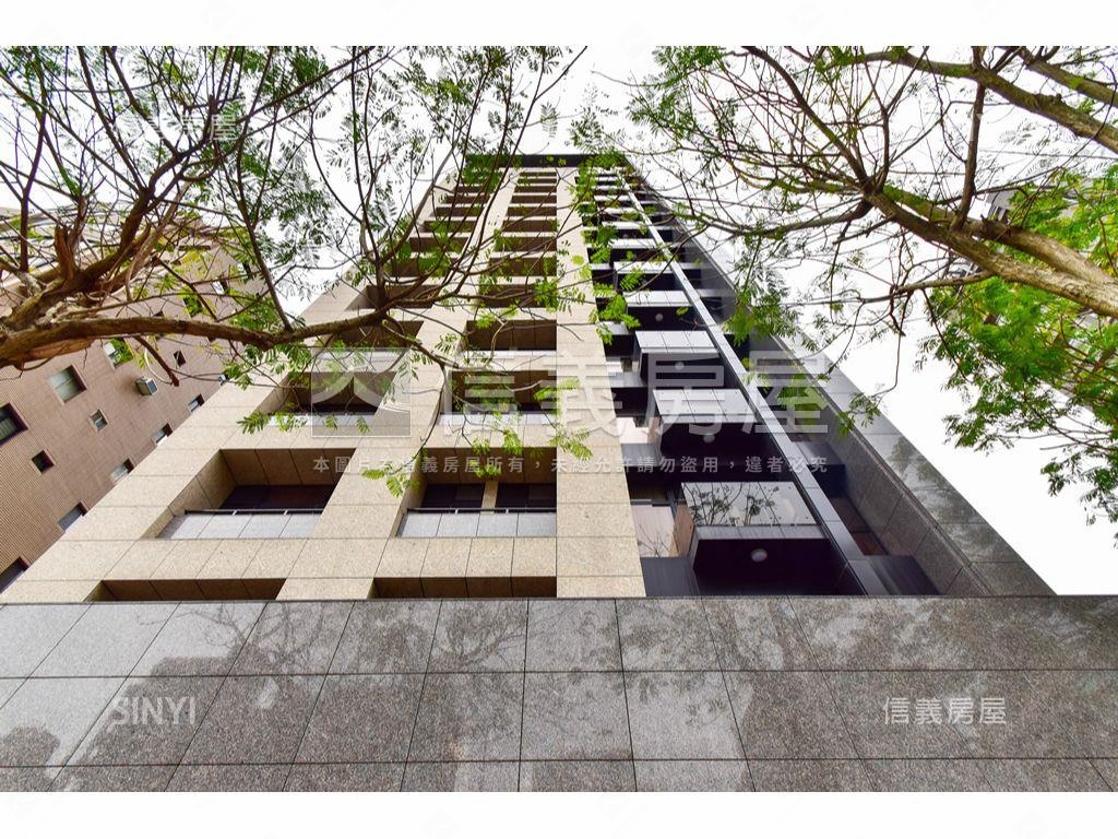 松江南京三房車位房屋室內格局與周邊環境