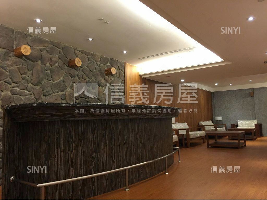 松江南京三房車位房屋室內格局與周邊環境