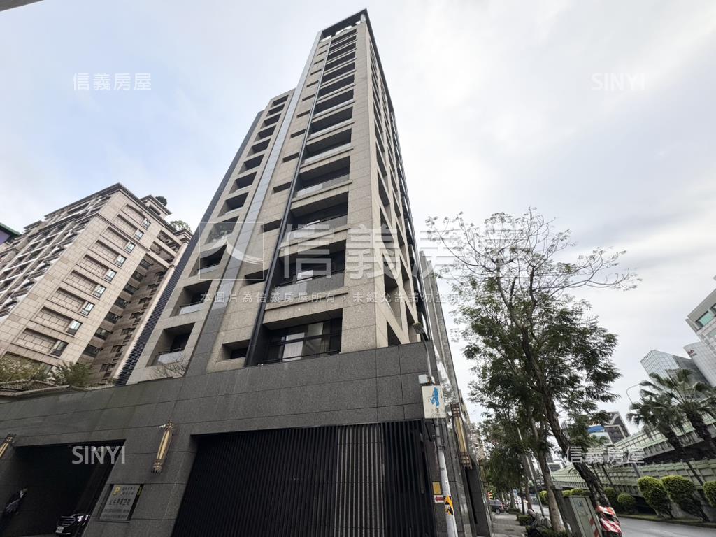 松江南京三房車位房屋室內格局與周邊環境