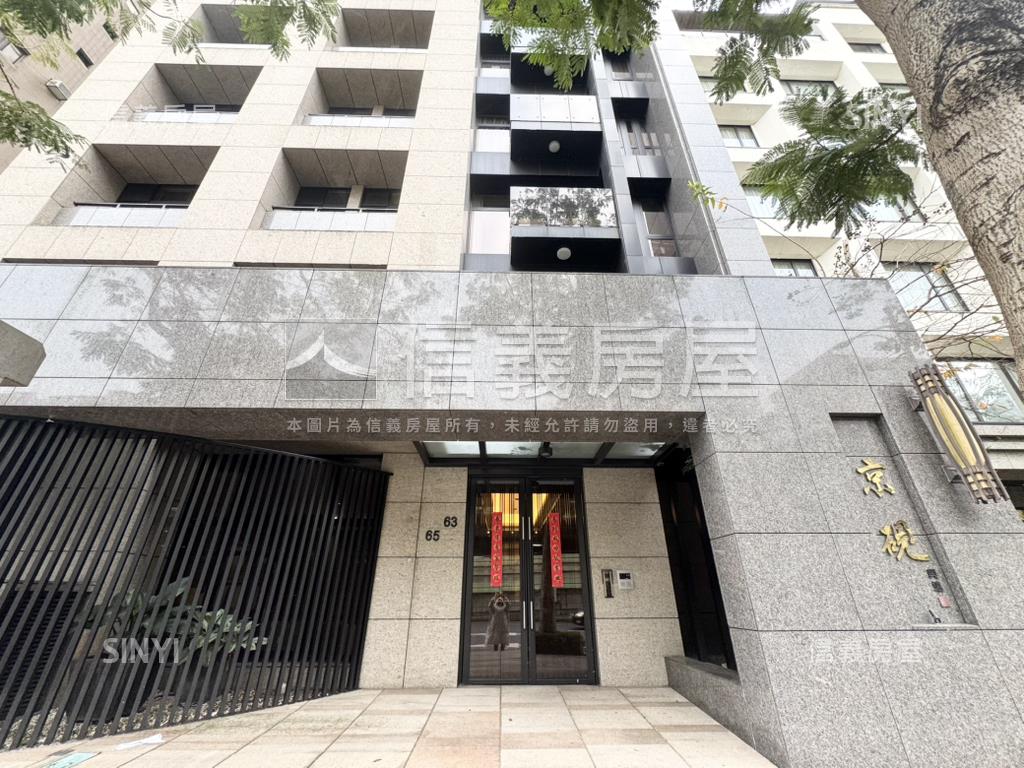 松江南京三房車位房屋室內格局與周邊環境