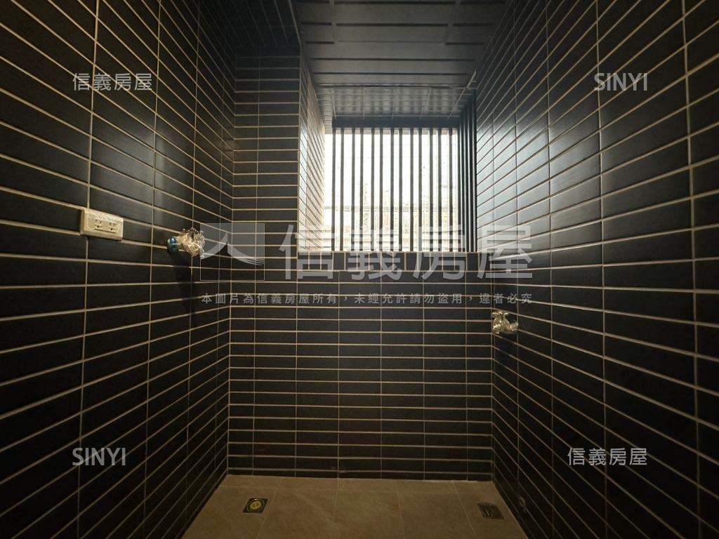 研森｜頂峰兩房平車房屋室內格局與周邊環境