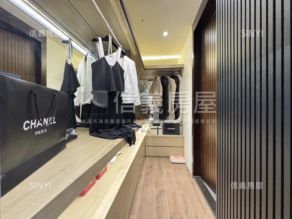 亞灣殷雄精裝美邸雙平車房屋室內格局與周邊環境