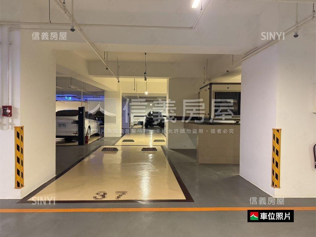 亞灣殷雄精裝美邸雙平車房屋室內格局與周邊環境
