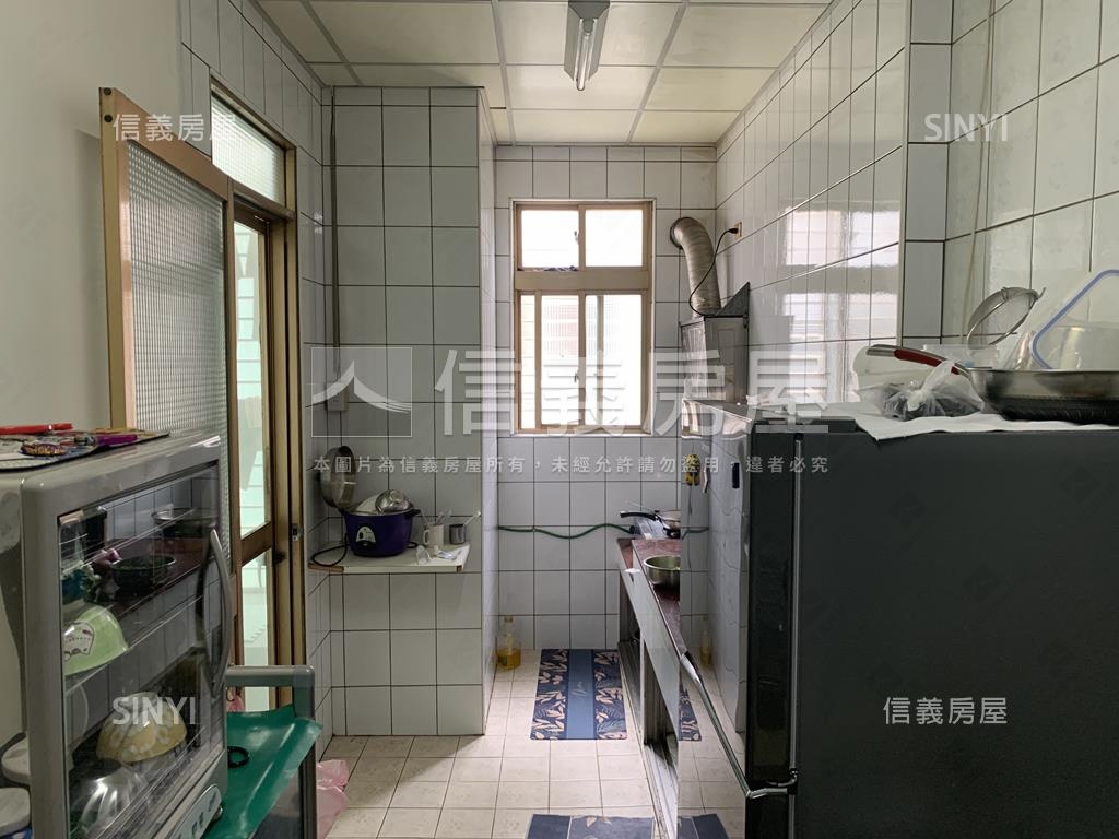 頭前路電梯有車位房屋室內格局與周邊環境