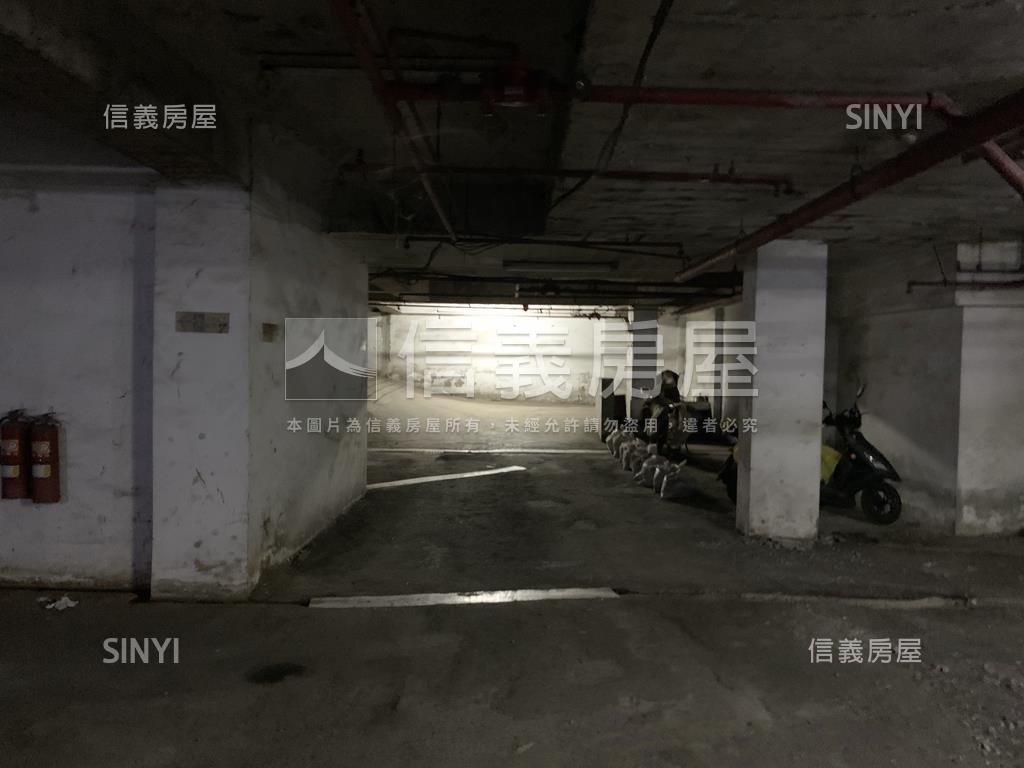 頭前路電梯有車位房屋室內格局與周邊環境