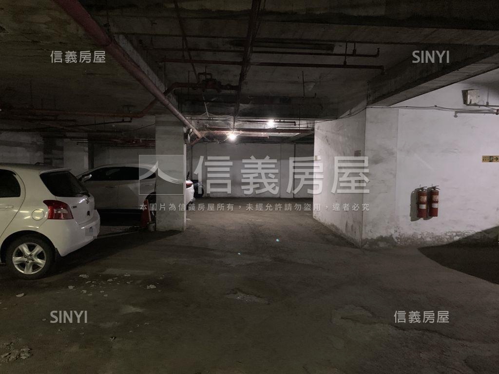 頭前路電梯有車位房屋室內格局與周邊環境