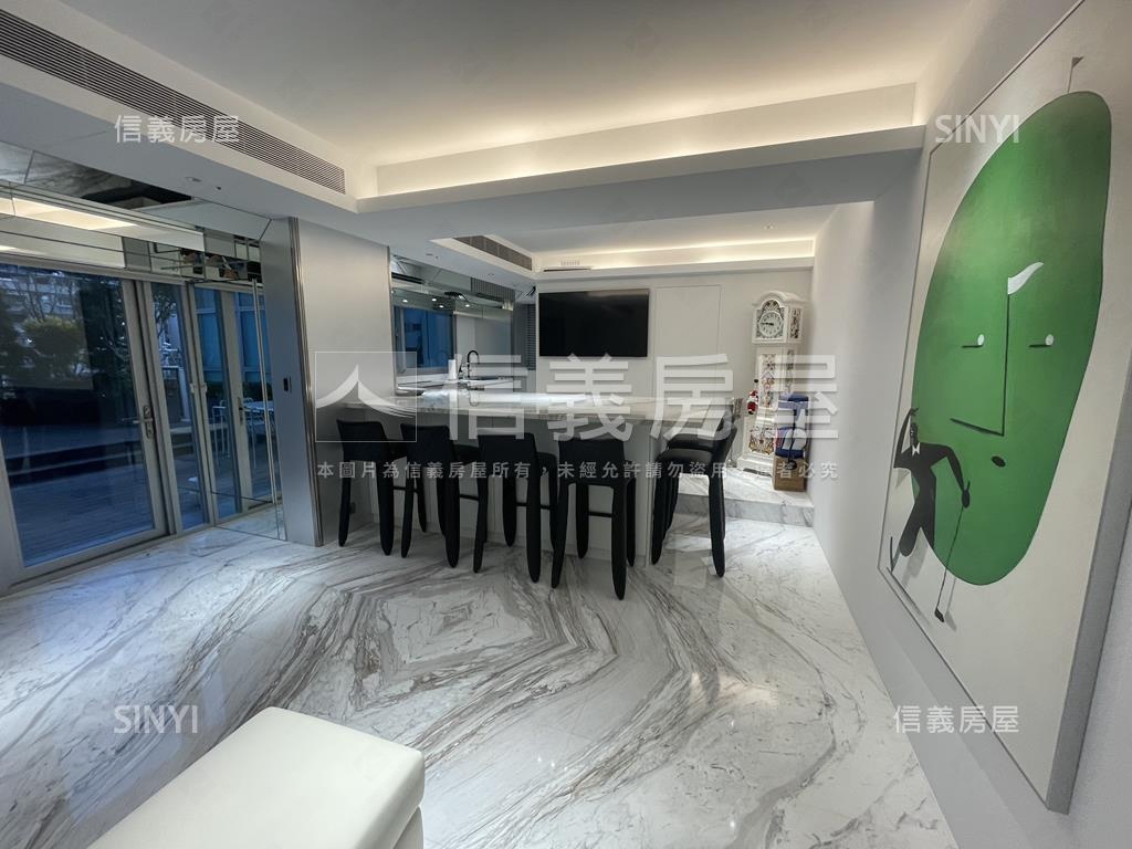 新川普領袖高峰會所房屋室內格局與周邊環境