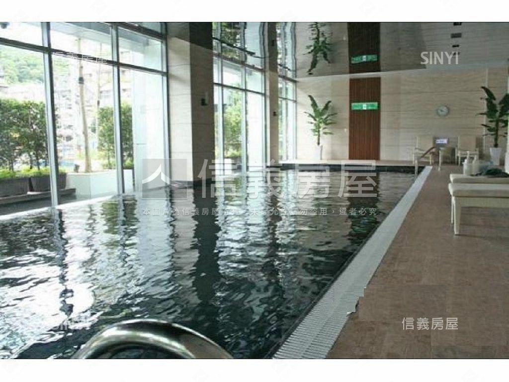 新川普領袖高峰會所房屋室內格局與周邊環境