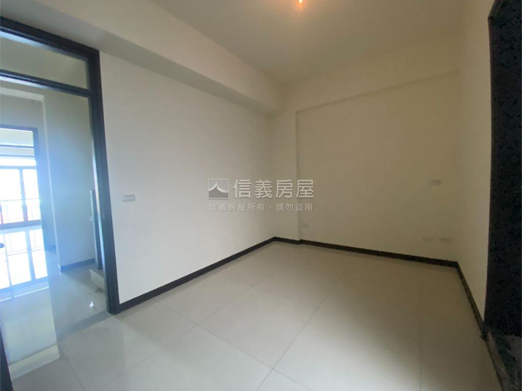 富春路全新臨路透店Ｂ房屋室內格局與周邊環境