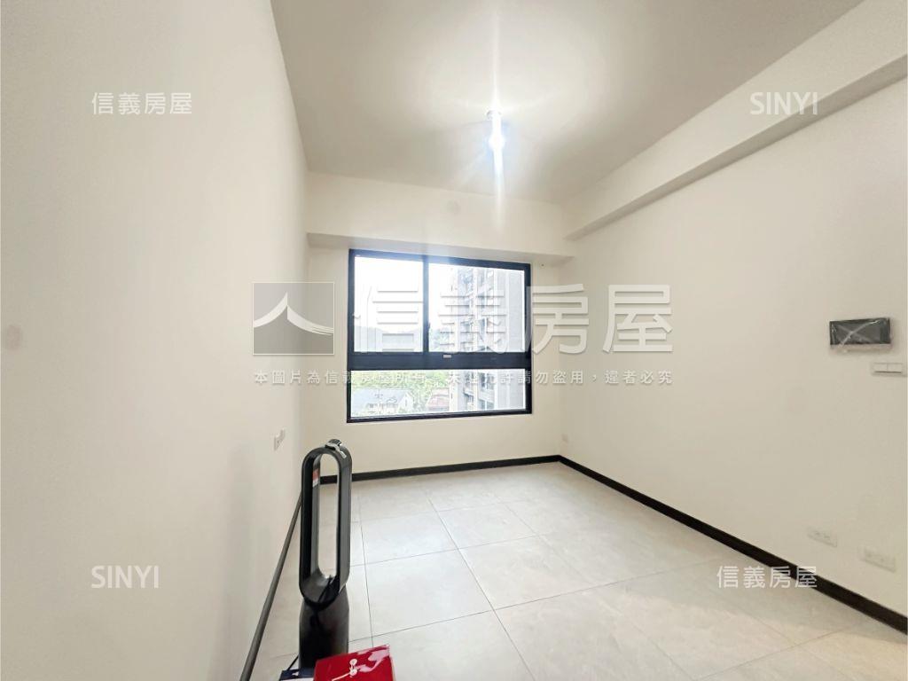 高鐵詠遇山景２房２衛浴房屋室內格局與周邊環境