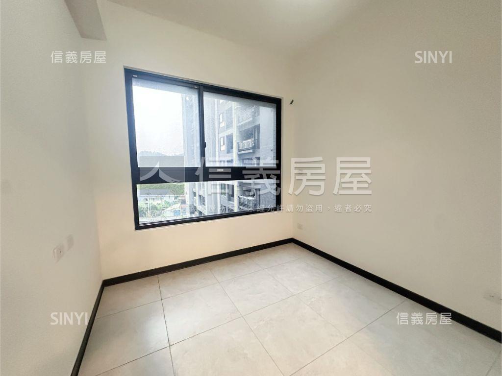 高鐵詠遇山景２房２衛浴房屋室內格局與周邊環境