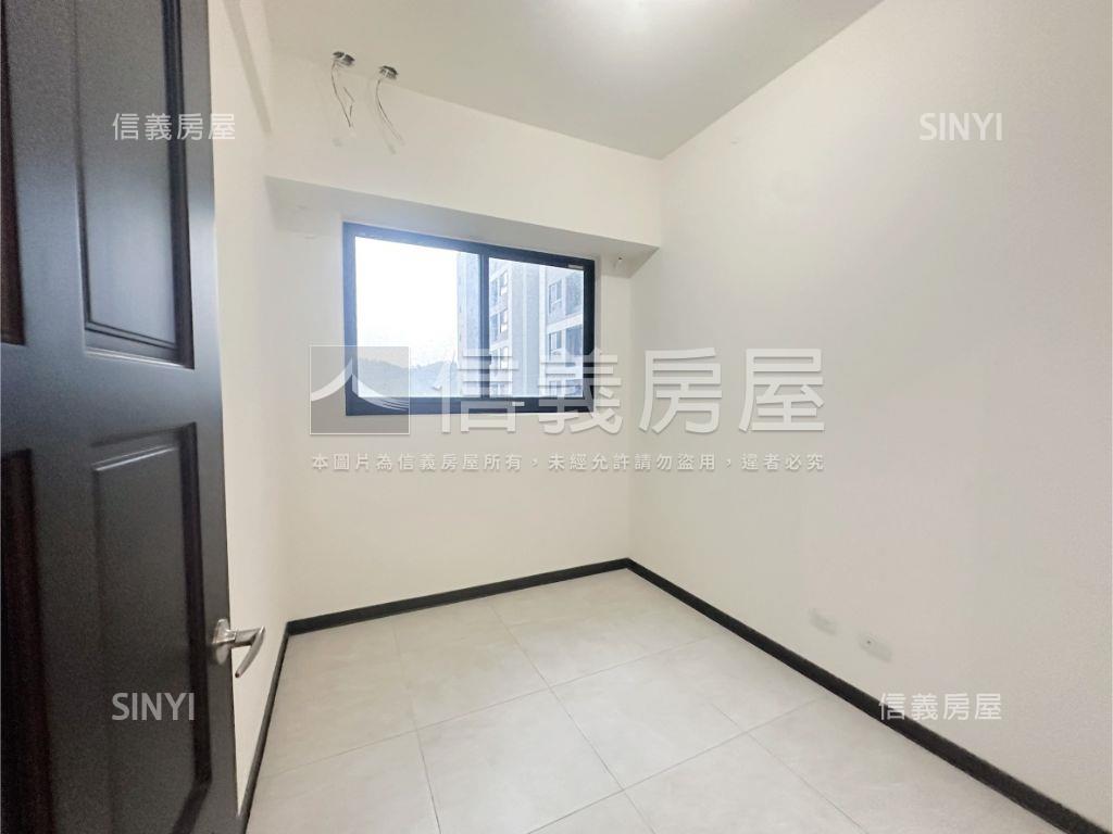 高鐵詠遇山景２房２衛浴房屋室內格局與周邊環境