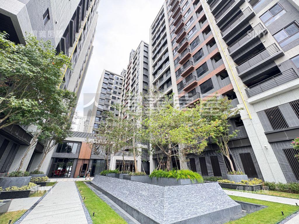 高鐵詠遇山景２房２衛浴房屋室內格局與周邊環境