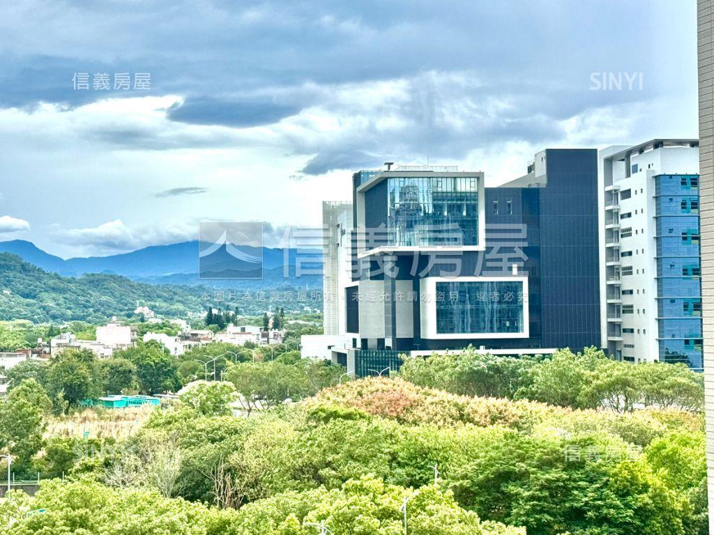 高鐵詠遇山景２房２衛浴房屋室內格局與周邊環境