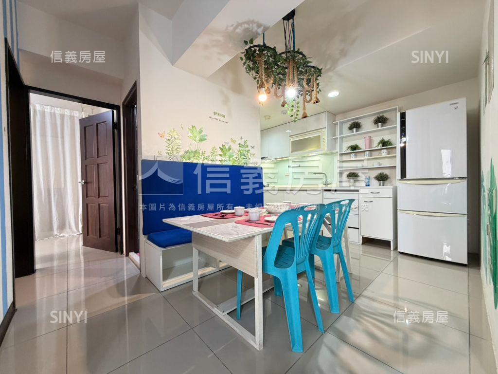 和耀富郁３房車位房屋室內格局與周邊環境