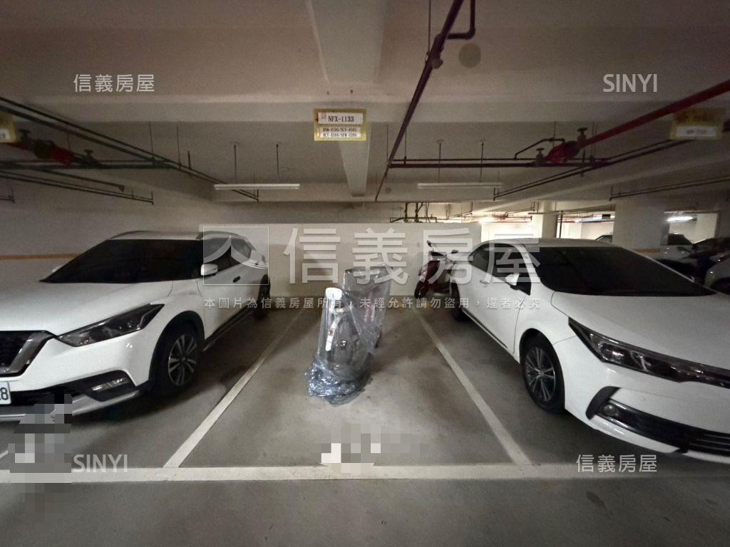 和耀富郁３房車位房屋室內格局與周邊環境