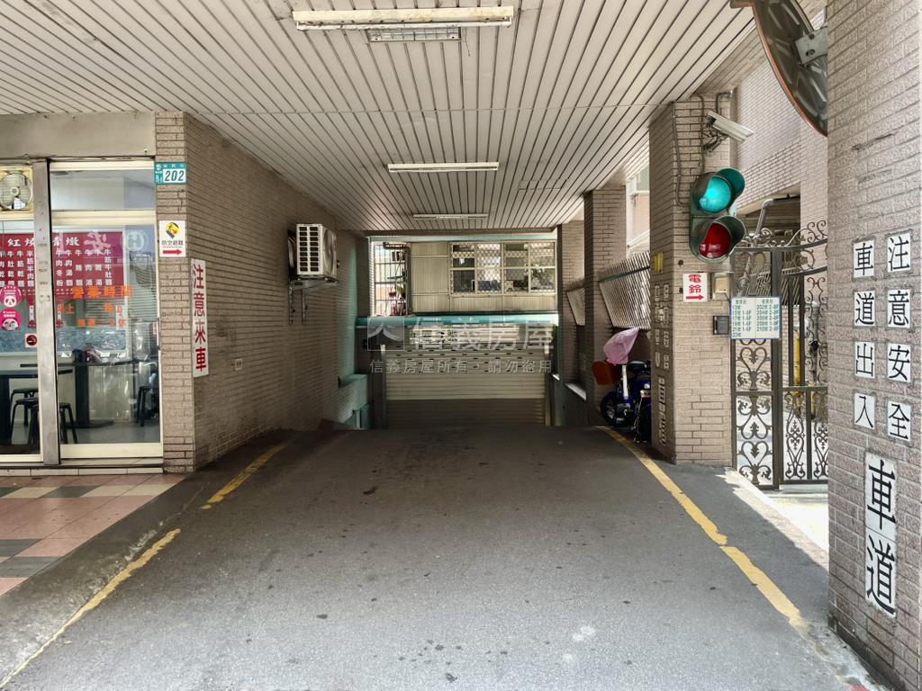桃李村風樓中樓雙車位房屋室內格局與周邊環境