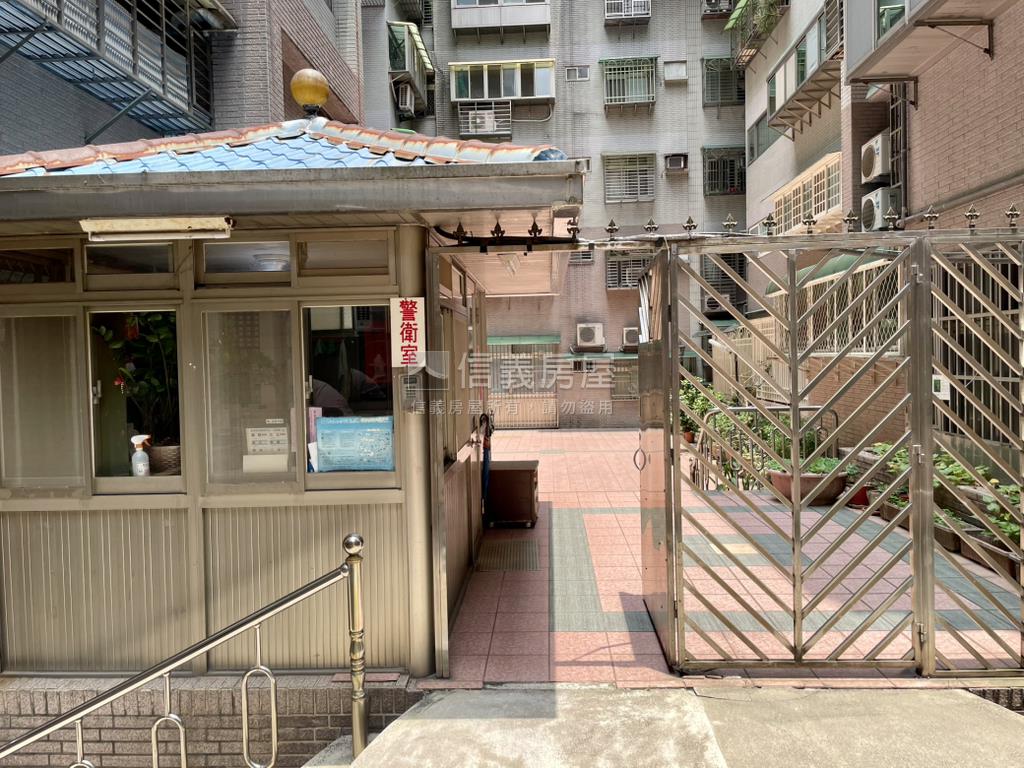 桃李村風樓中樓雙車位房屋室內格局與周邊環境