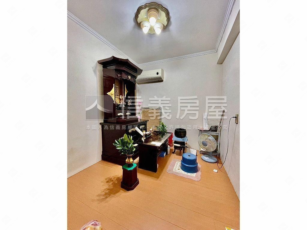 板新捷運機能美寓四房房屋室內格局與周邊環境