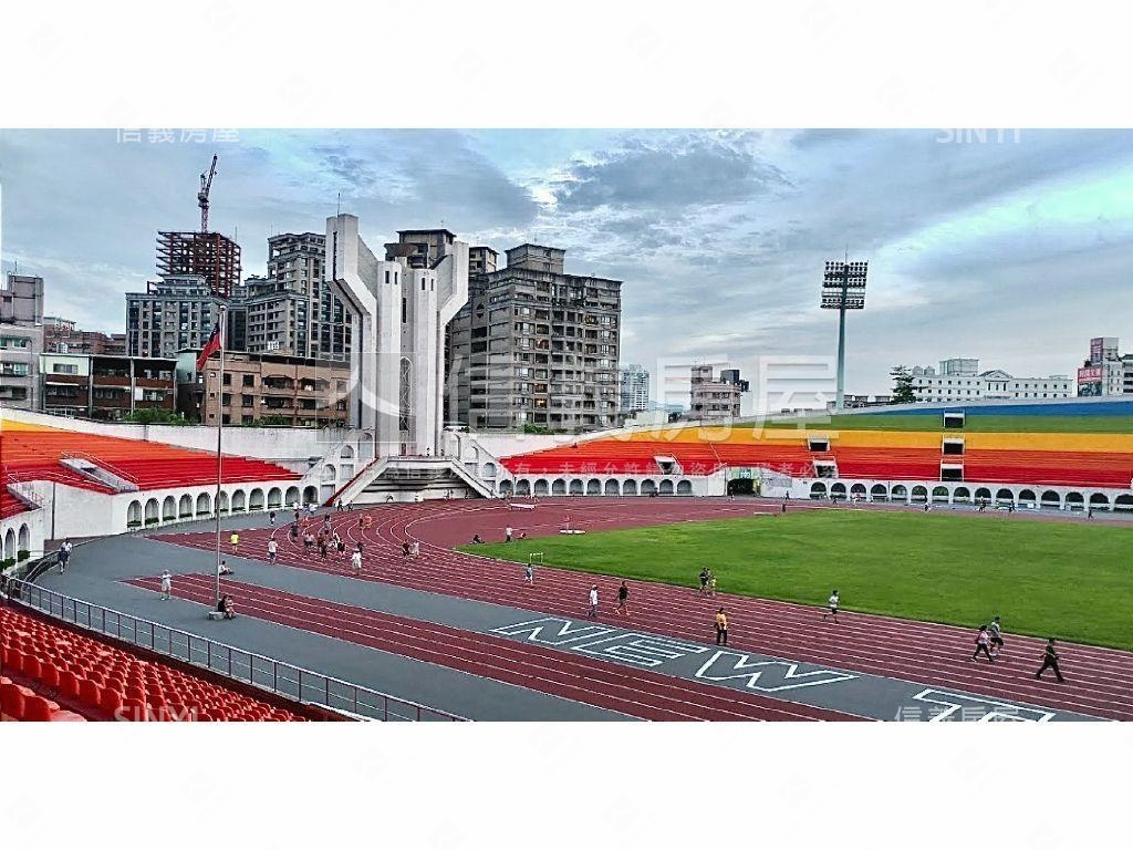 板新捷運機能美寓四房房屋室內格局與周邊環境