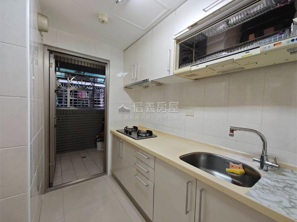 馬上富貴賞壯闊高樓美景房屋室內格局與周邊環境