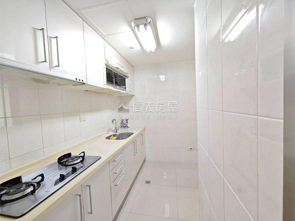 馬上富貴賞壯闊高樓美景房屋室內格局與周邊環境