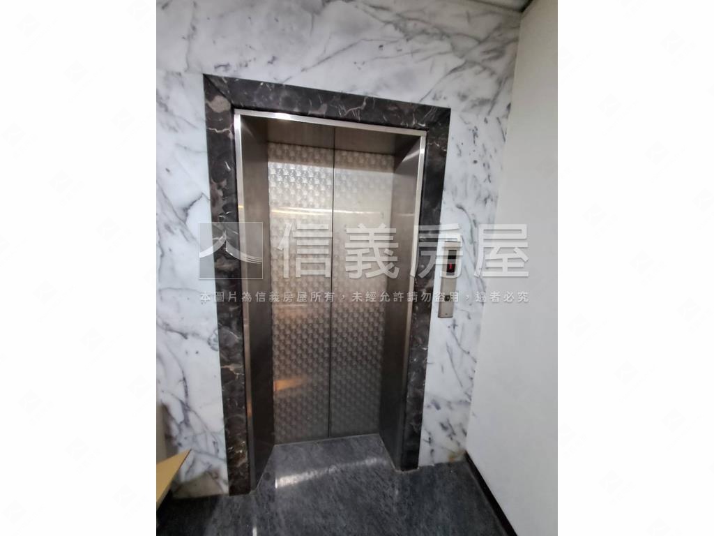 正金陵路｜賺錢金店面房屋室內格局與周邊環境
