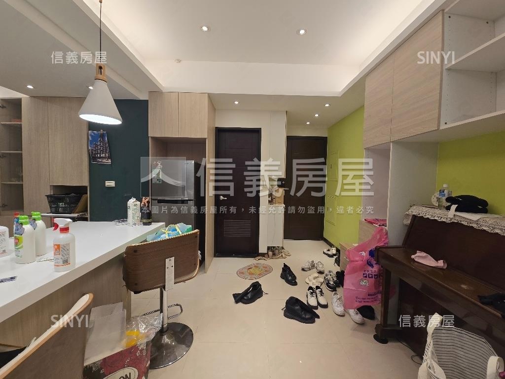 ２５藝。典雅溫馨雙衛浴房屋室內格局與周邊環境