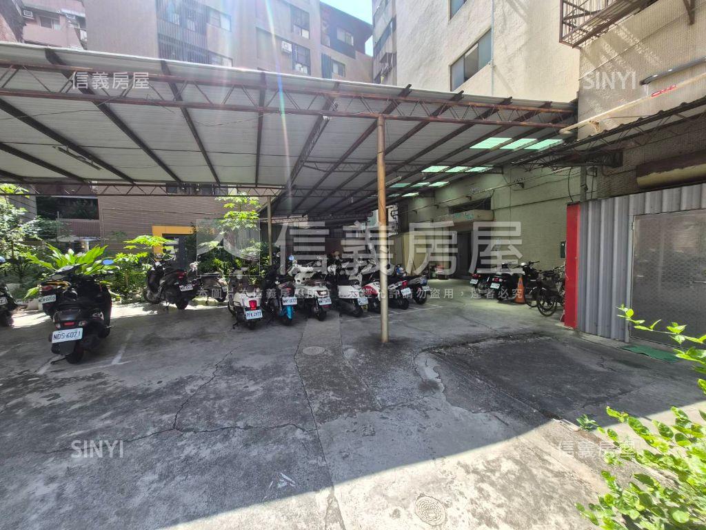 走路到中國醫看公園大一房房屋室內格局與周邊環境