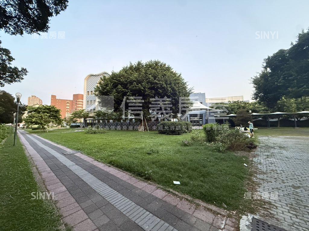 走路到中國醫看公園大一房房屋室內格局與周邊環境