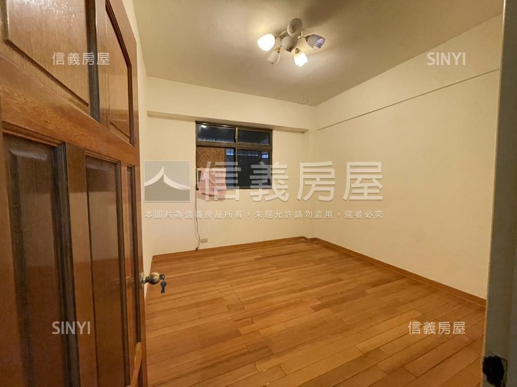 集美面公園華廈三房房屋室內格局與周邊環境