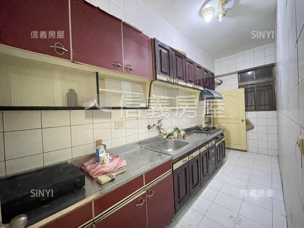 集美面公園華廈三房房屋室內格局與周邊環境