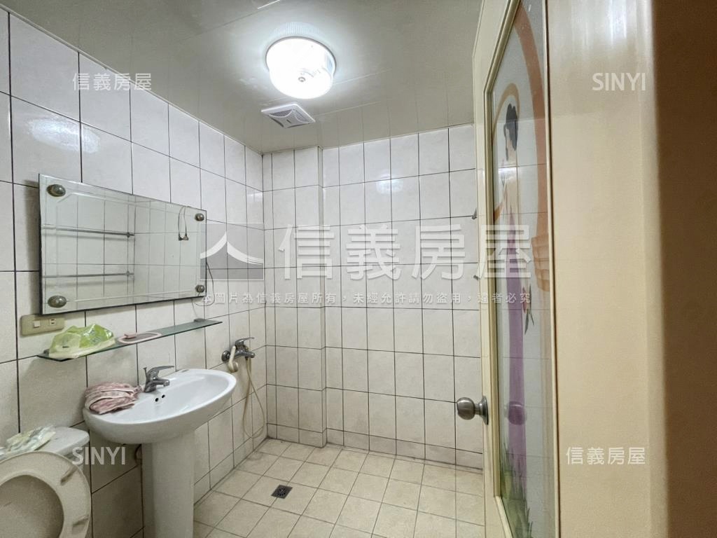 集美面公園華廈三房房屋室內格局與周邊環境