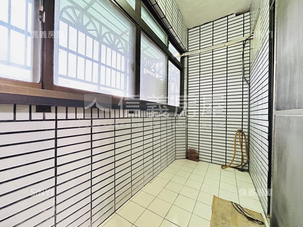 集美面公園華廈２＋１房房屋室內格局與周邊環境