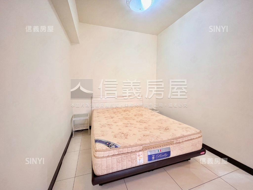 新美館１＋１★附車位房屋室內格局與周邊環境