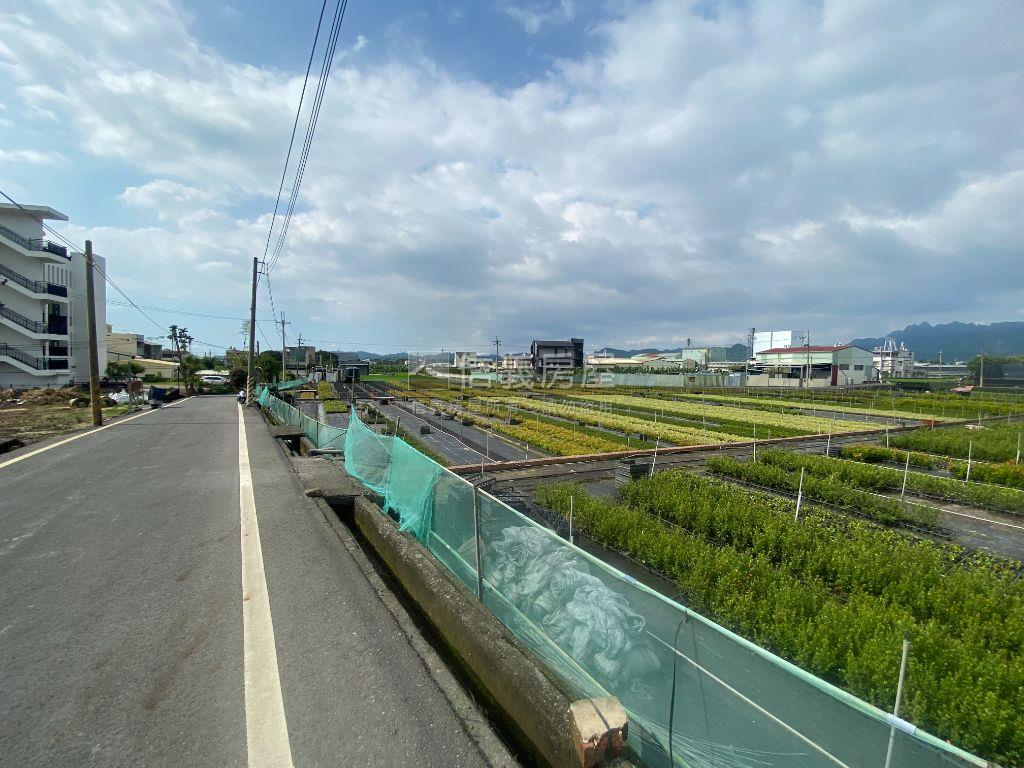 草屯青宅巷住宅用地房屋室內格局與周邊環境