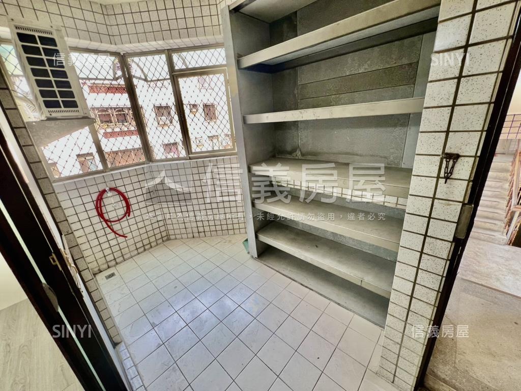 公寓低樓層大三房平面車位房屋室內格局與周邊環境