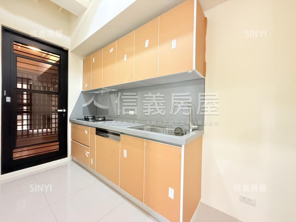 保泰一品三房平車房屋室內格局與周邊環境