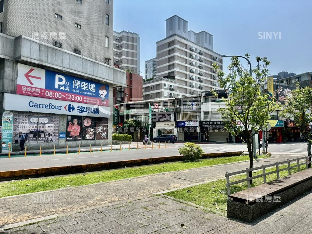 近公園捷運邊間貳樓房屋室內格局與周邊環境