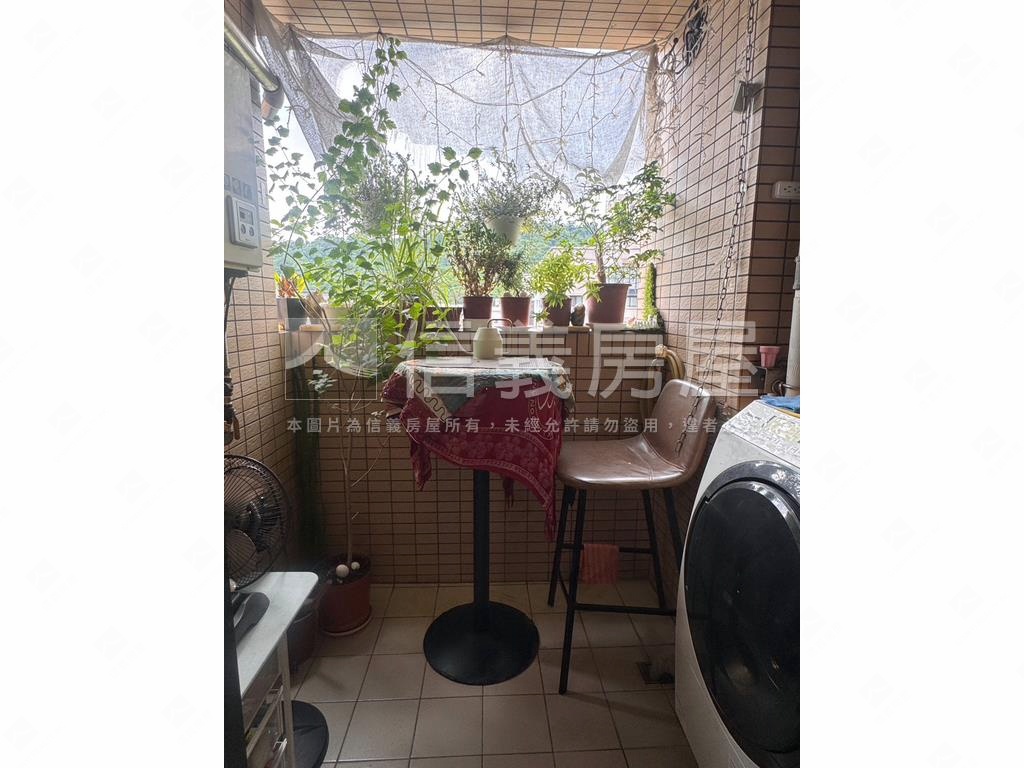 捷運首選國美陽光兩房房屋室內格局與周邊環境