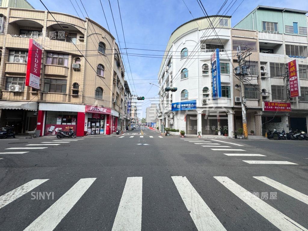 近車站捷運霸氣正路三角窗房屋室內格局與周邊環境