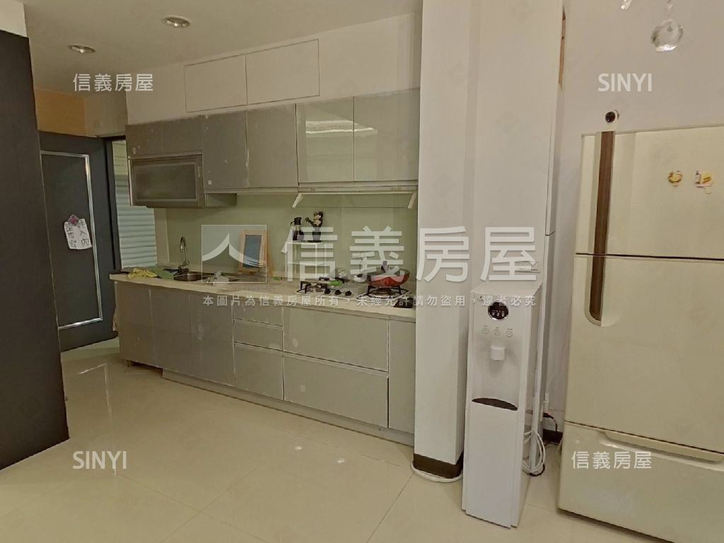 大器現代裝潢別墅稀有釋出房屋室內格局與周邊環境