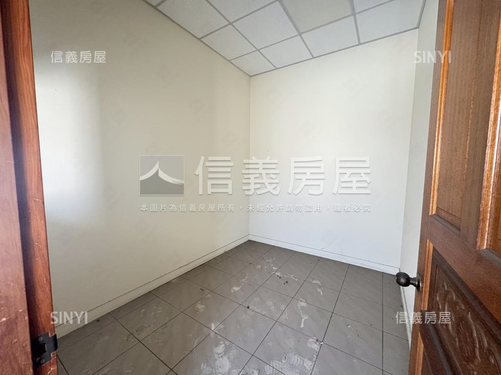 仁德約１２２坪甲工廠房房屋室內格局與周邊環境