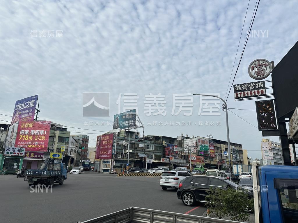 中華西路邊間雙店面透天房屋室內格局與周邊環境