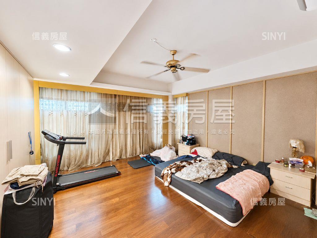 千松富墅，邊間臨路別墅房屋室內格局與周邊環境