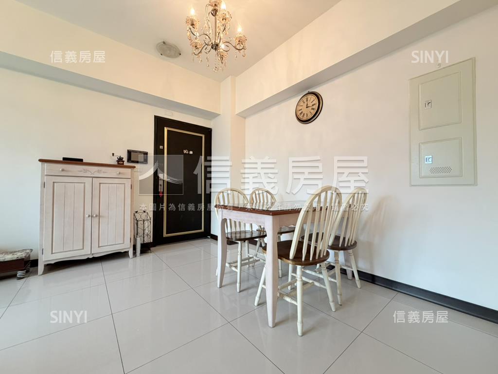 紅樹林稀有雙陽台２房車位房屋室內格局與周邊環境