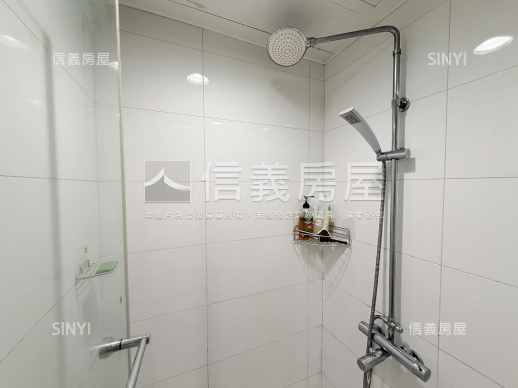 紅樹林稀有雙陽台２房車位房屋室內格局與周邊環境