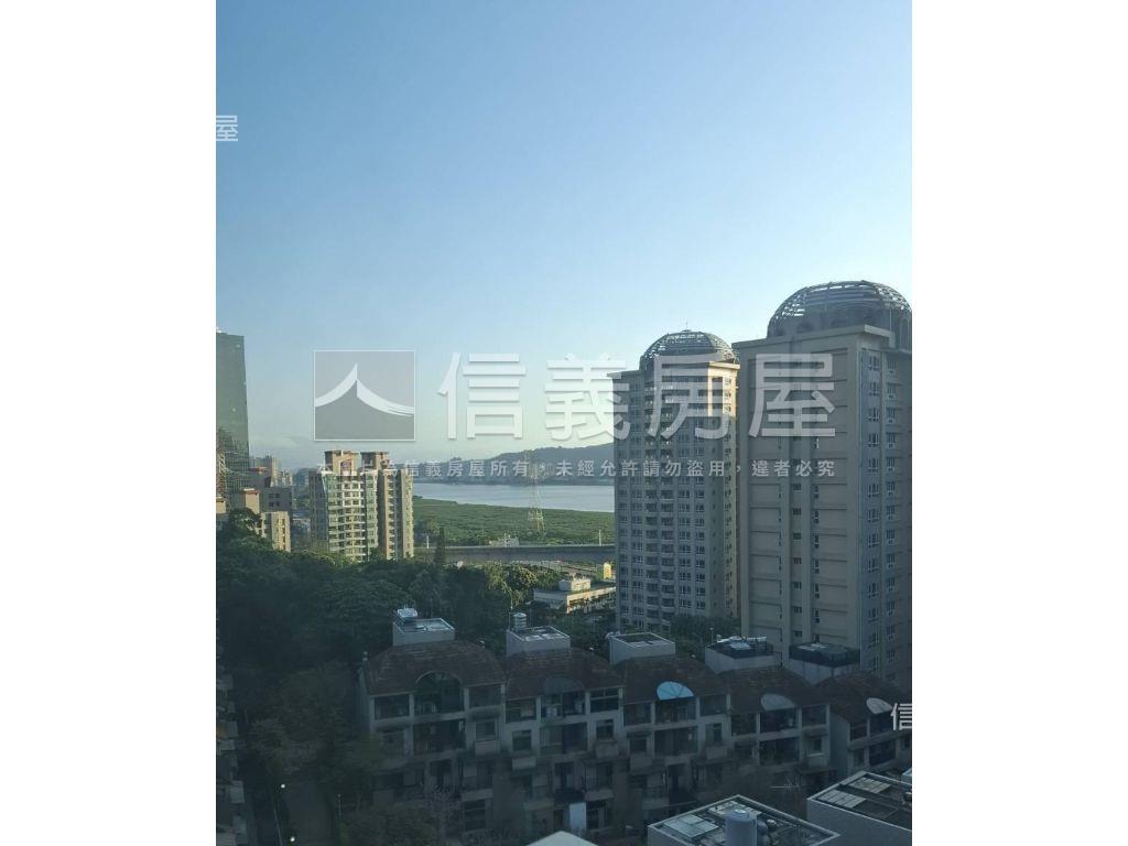 紅樹林稀有雙陽台２房車位房屋室內格局與周邊環境