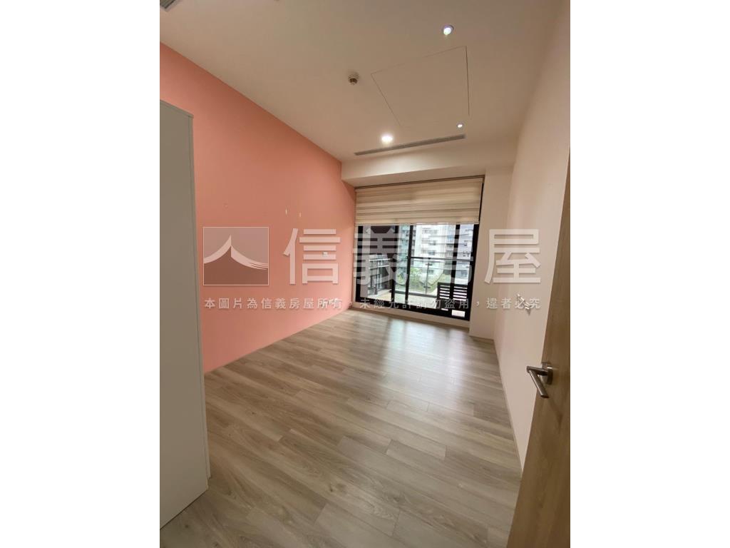 專任璽苑面中庭４樓房屋室內格局與周邊環境